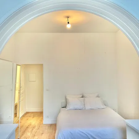 Grand Place Apartment *